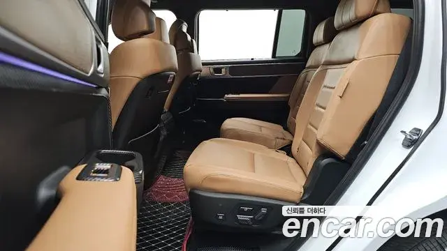Hyundai Santa Fe 2023 — Фото 11/20