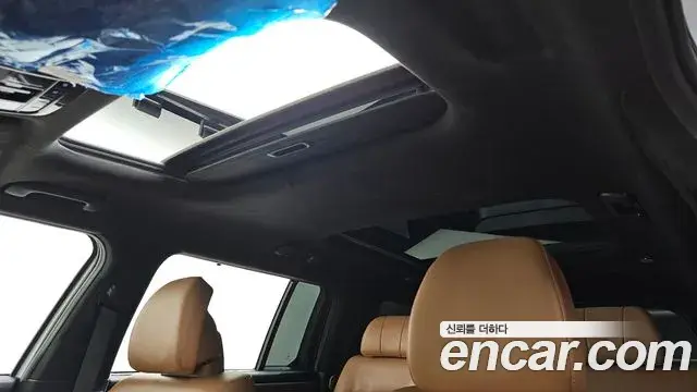 Hyundai Santa Fe 2023 — Фото 16/20