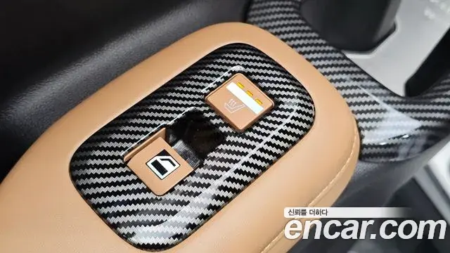 Hyundai Santa Fe 2023 — Photo 32/34