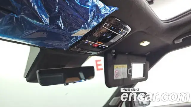 Hyundai Santa Fe 2023 — Photo 18/34