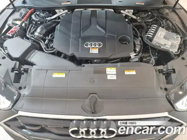 Audi A7 2022 — ფოტო 6/20