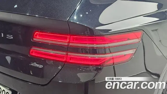 Genesis GV80 2020 — ფოტო 20/32
