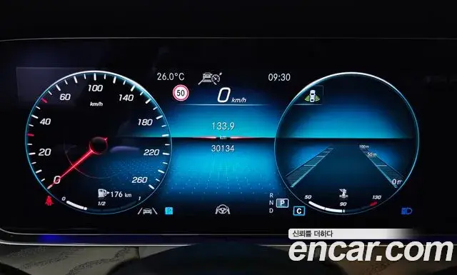 Mercedes-Benz E-Class 2022 — Фото 8/20