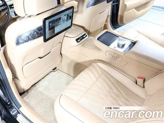 Genesis G90 2022 — Şəkil 10/20