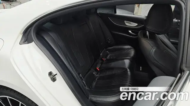 Mercedes-Benz CLS-Class 2021 — Photo 10/20