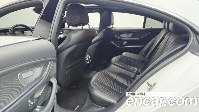 Mercedes-Benz CLS-Class 2021 — Photo 4/20