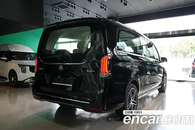 Mercedes-Benz V-Class 2025 — Şəkil 14/15