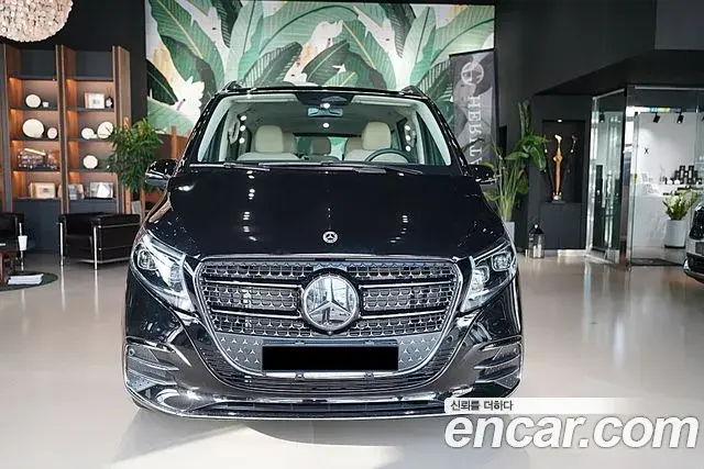 Mercedes-Benz V-Class 2025 — Şəkil 8/15