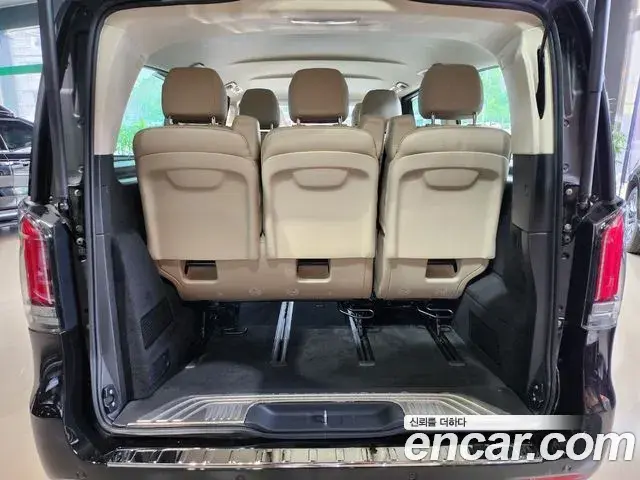 Mercedes-Benz V-Class 2025 — Şəkil 1/15