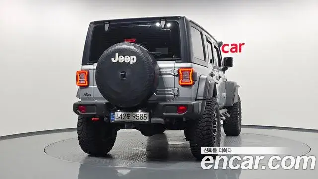Jeep Wrangler 2022 — Şəkil 12/20
