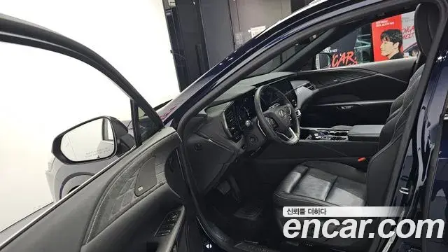 Lexus RX350h 2023 — Photo 18/43