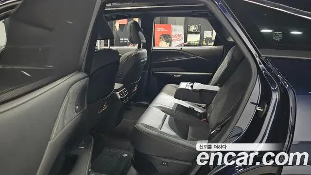 Lexus RX350h 2023 — Photo 9/43