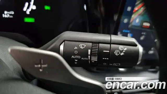 Lexus RX350h 2023 — Photo 12/43