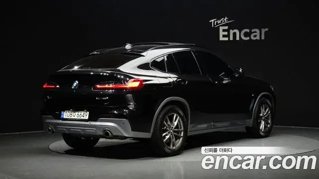 BMW X4 2021 — Şəkil 2/31