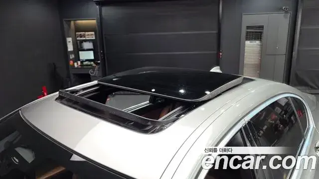 BMW 7 Series 2019 — Şəkil 24/35