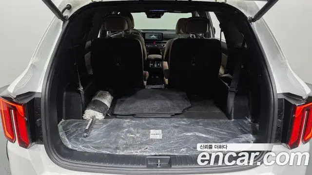 Kia Sorento 2024 — ფოტო 32/37