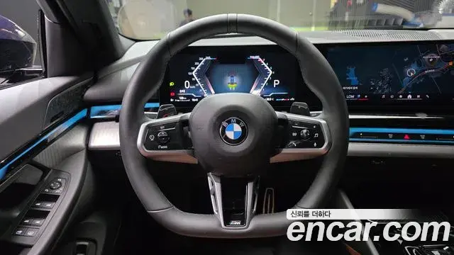 BMW 5 Series 2024 — Şəkil 13/31