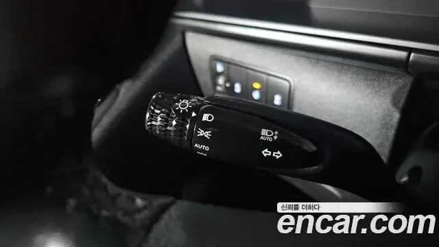 Hyundai Staria 2021 — Photo 13/31