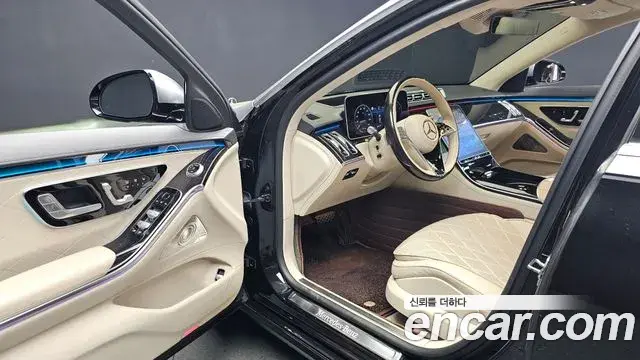 Mercedes-Benz S-Class 2021 — Photo 15/20
