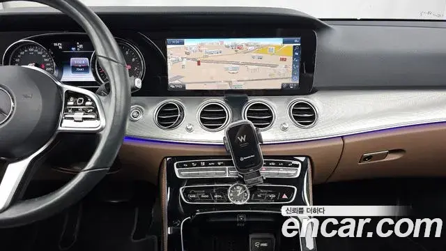 Mercedes-Benz E-Class 2018 — Фото 14/20