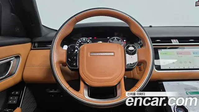Land Rover Range Rover Velar 2018 — Photo 28/34
