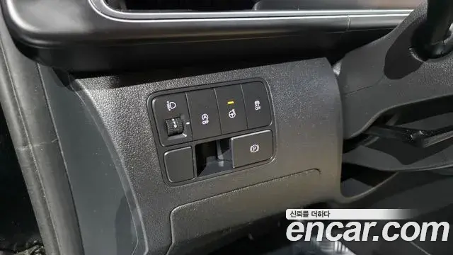 Hyundai Staria 2023 — Фото 19/20