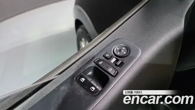 Hyundai Staria 2023 — Фото 20/20