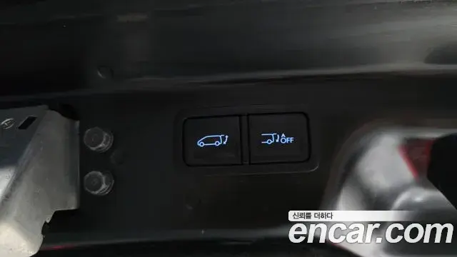 Hyundai Staria 2023 — Şəkil 10/32