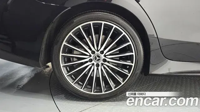 Mercedes-Benz CLS-Class 2022 — Photo 13/35