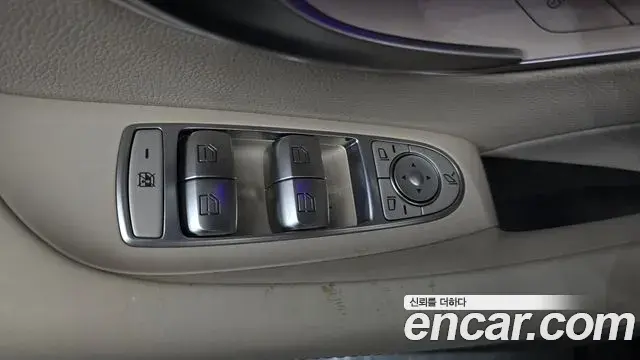 Mercedes-Benz CLS-Class 2022 — Photo 3/35