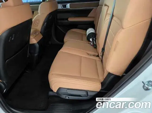 Hyundai Santa Fe 2024 — Фото 16/20
