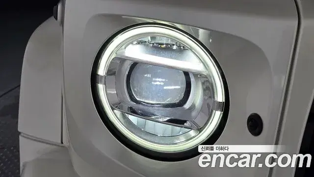 Mercedes-Benz G-Class 2020 — Şəkil 25/34