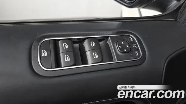 Mercedes-Benz G-Class 2020 — Şəkil 8/34