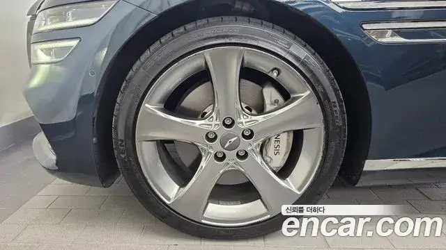 Genesis G80 2021 — ფოტო 30/37