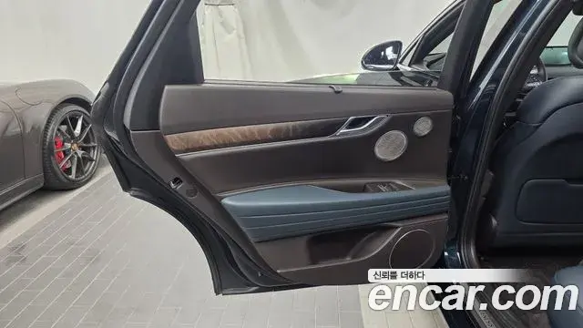 Genesis G80 2021 — ფოტო 16/37