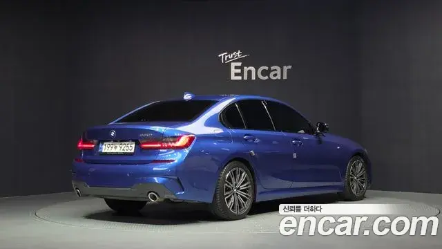BMW 3 Series 2021 — Şəkil 23/32