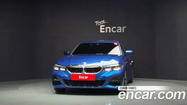BMW 3 Series 2021 — Şəkil 26/32