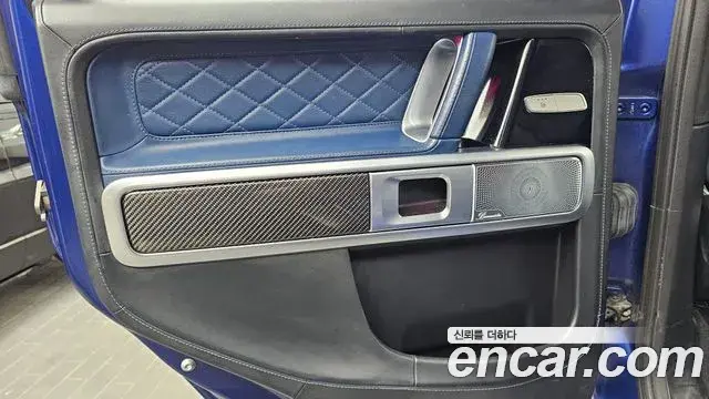 Mercedes-Benz G-Class 2023 — ფოტო 19/33