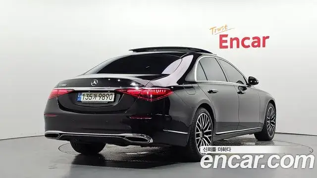 Mercedes-Benz S-Class 2022 — ფოტო 34/36