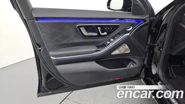 Mercedes-Benz S-Class 2022 — ფოტო 29/36