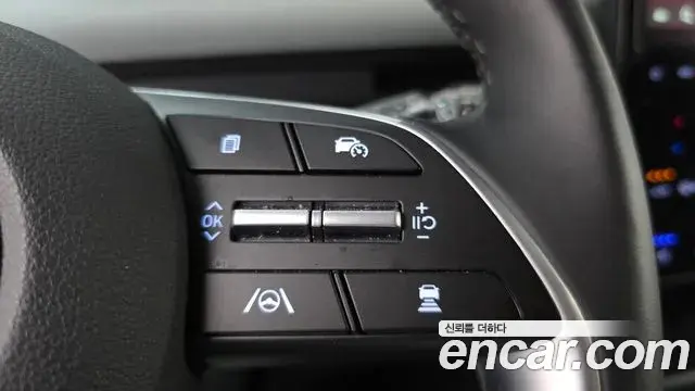 Hyundai Staria 2025 — Photo 17/30