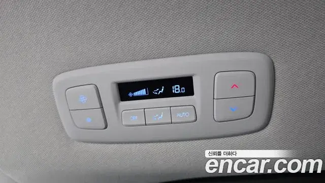 Hyundai Staria 2025 — Photo 24/30