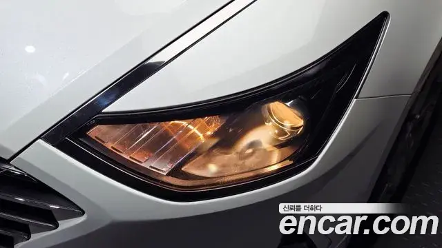 Hyundai Sonata Hybrid 2019 — Şəkil 25/40