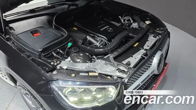 Mercedes-Benz GLC-Class 2021 — Photo 4/32