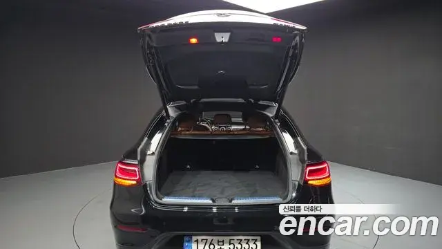 Mercedes-Benz GLC-Class 2021 — Photo 2/32