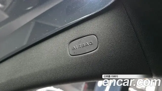 Mercedes-Benz GLC-Class 2021 — Photo 6/32