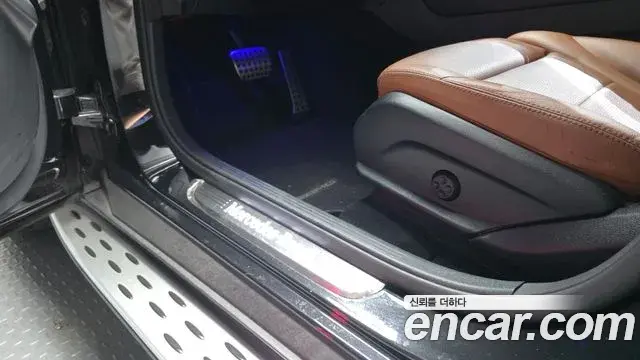 Mercedes-Benz GLC-Class 2021 — Photo 27/32