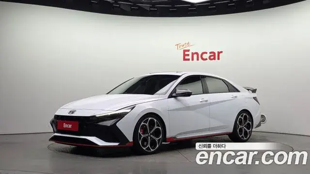 Hyundai Avante 2022 — Фото 1/20