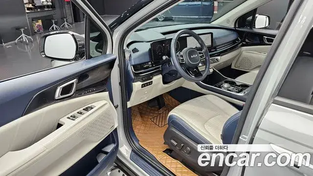Kia Carnival 2024 — ფოტო 32/41