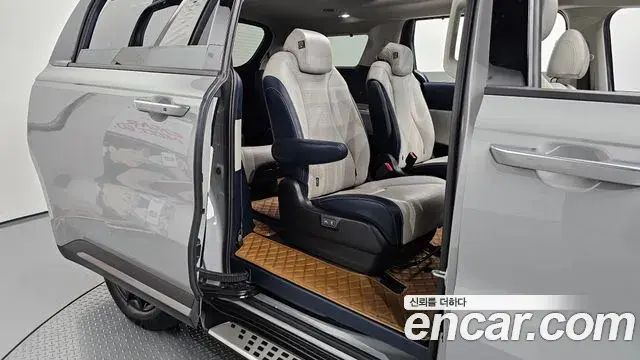 Kia Carnival 2024 — ფოტო 12/41